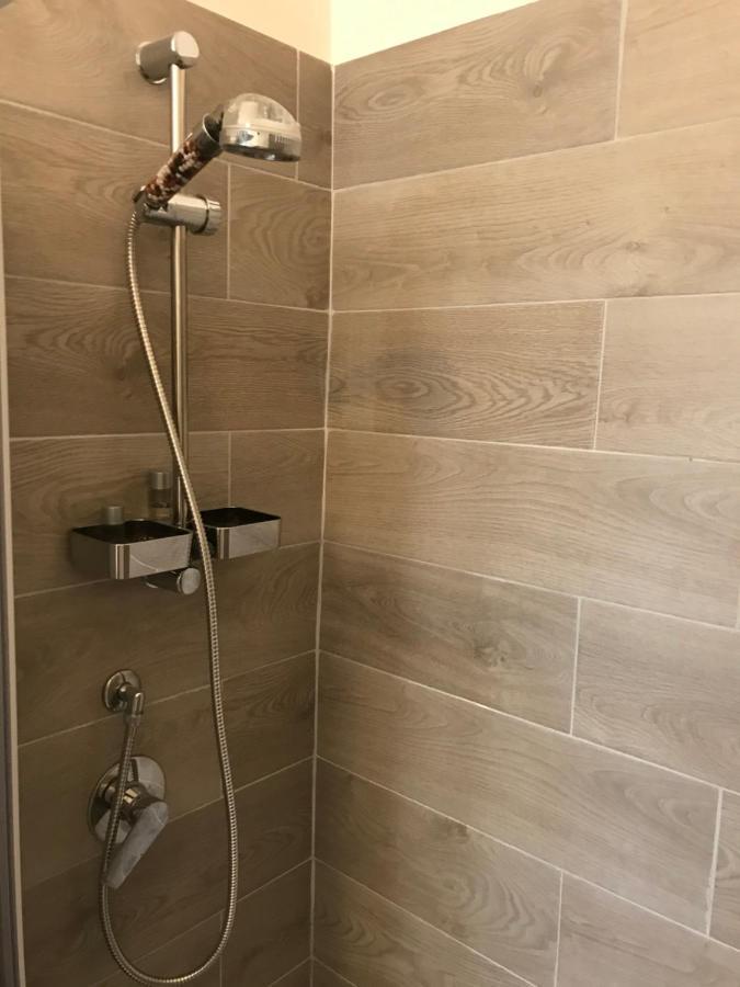B&B Parco 2 Giugno Bari Kültér fotó